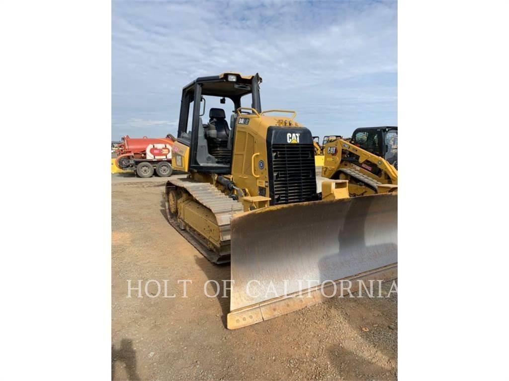 CAT D4K2 Гусеничные бульдозеры