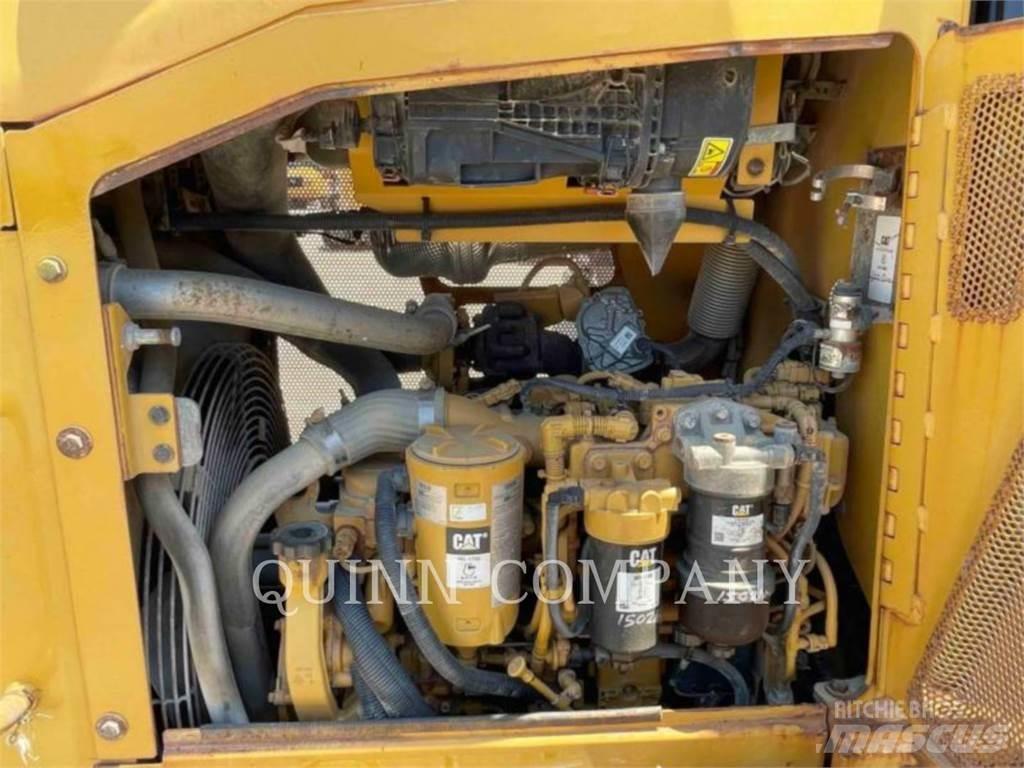 CAT D4K2 XL Гусеничные бульдозеры