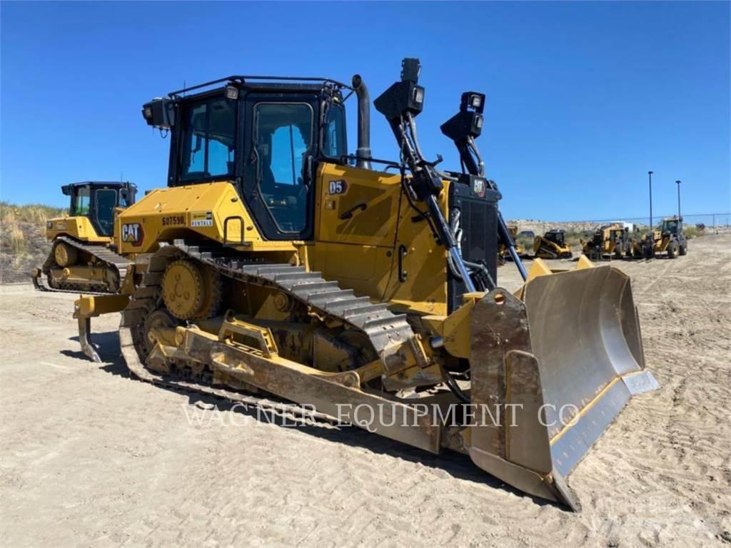 CAT D5 Гусеничные бульдозеры