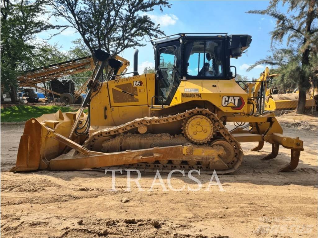 CAT D5 Гусеничные бульдозеры