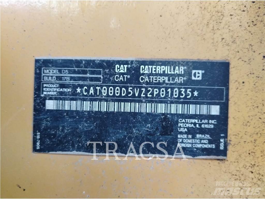 CAT D5 Гусеничные бульдозеры