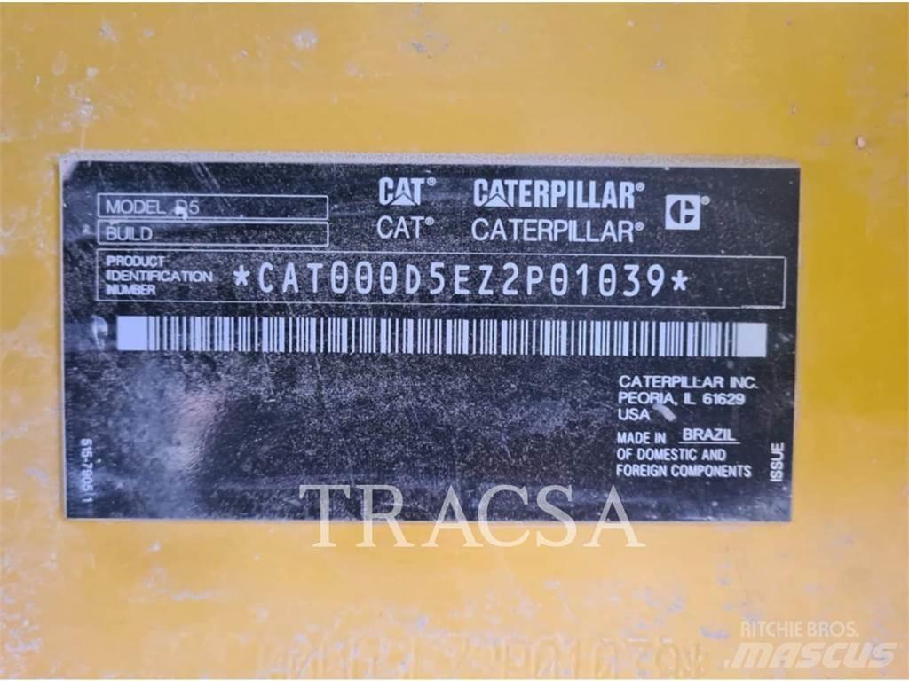 CAT D5 Гусеничные бульдозеры