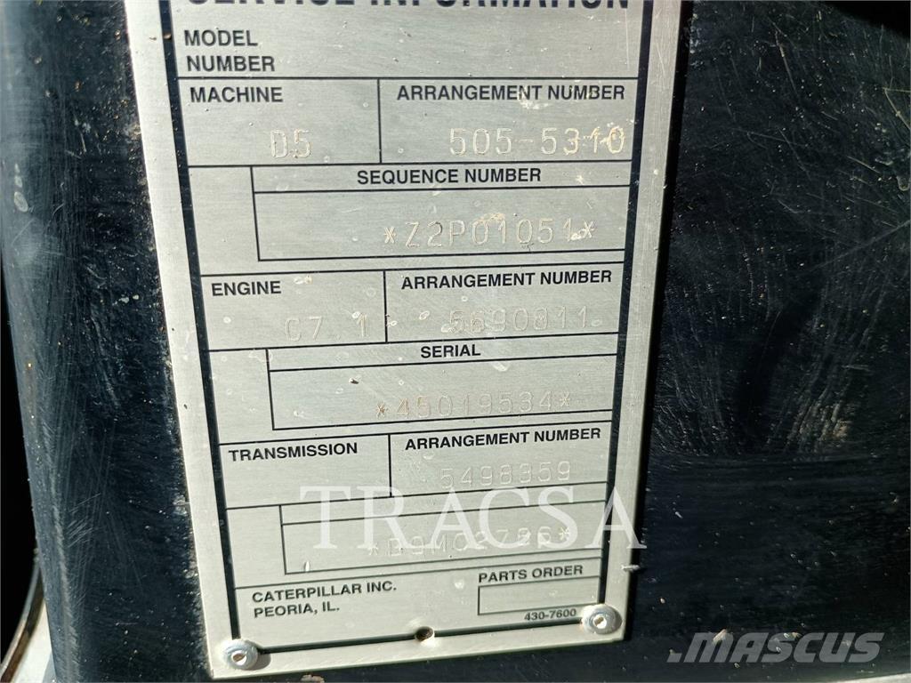 CAT D5 Гусеничные бульдозеры