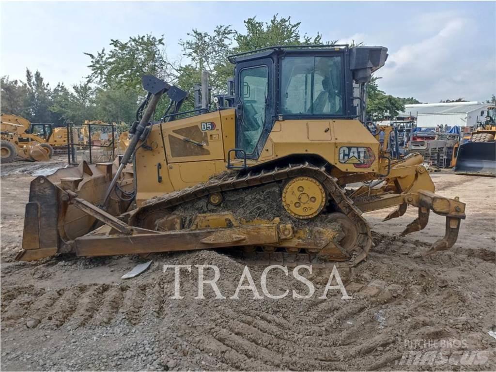CAT D5 Гусеничные бульдозеры