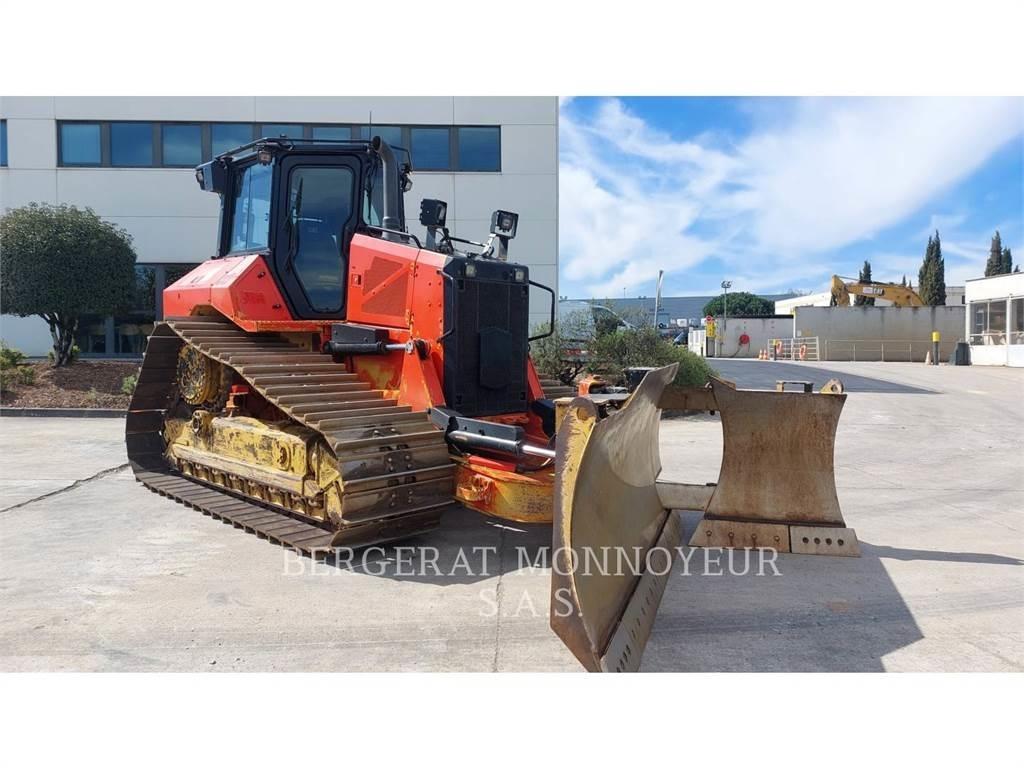 CAT D5 Гусеничные бульдозеры