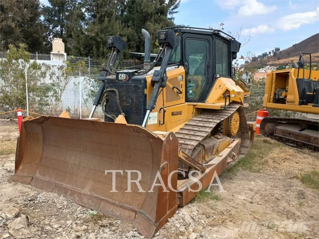 CAT D5 Гусеничные бульдозеры
