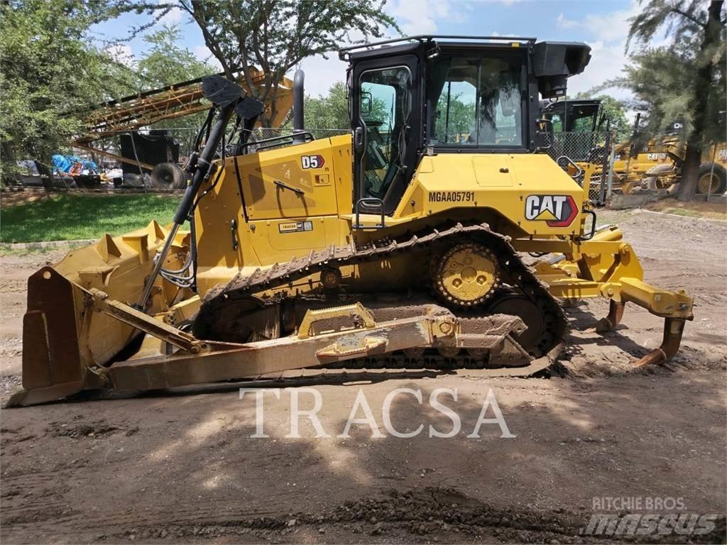 CAT D5 Гусеничные бульдозеры