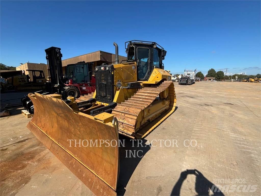 CAT D5 Гусеничные бульдозеры
