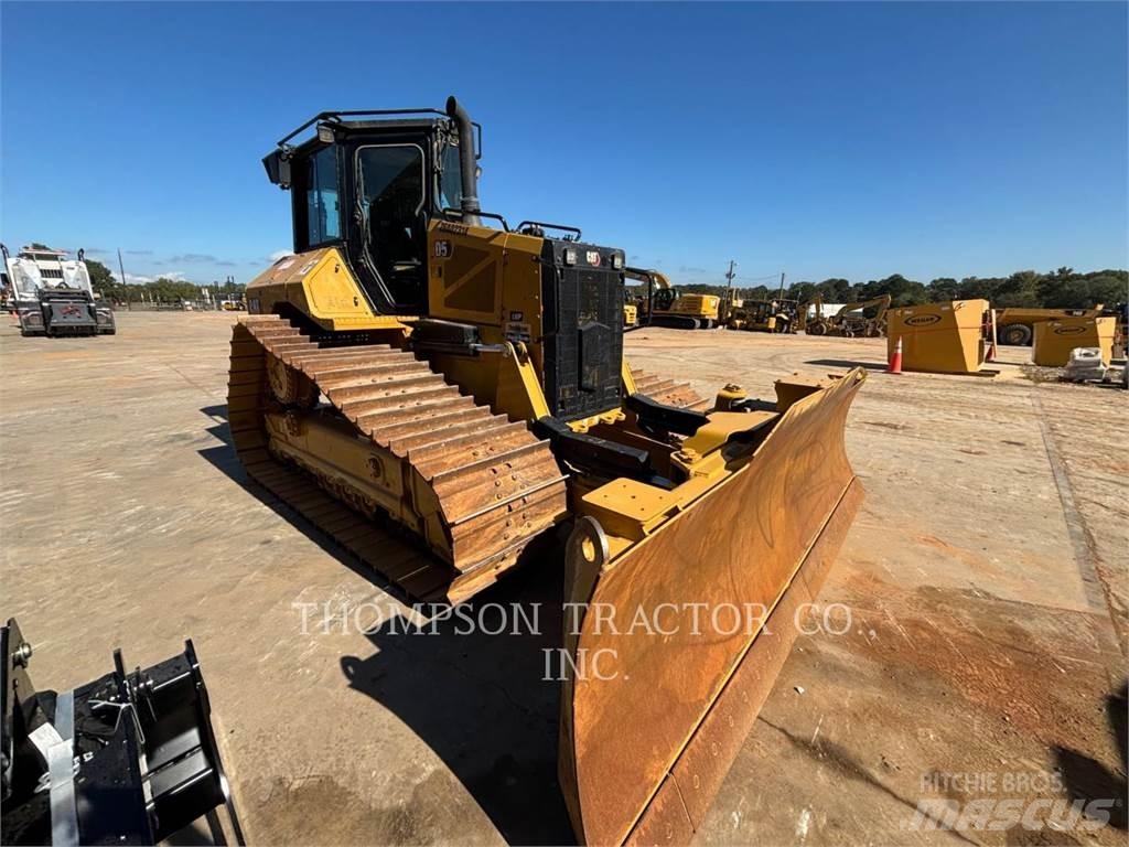 CAT D5 Гусеничные бульдозеры