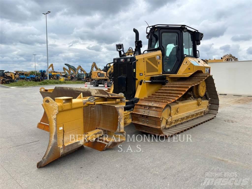 CAT D5 Гусеничные бульдозеры