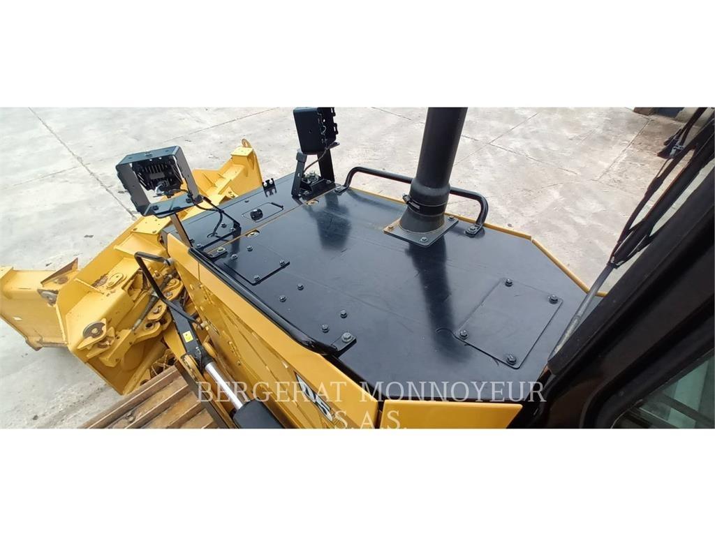 CAT D5 Гусеничные бульдозеры