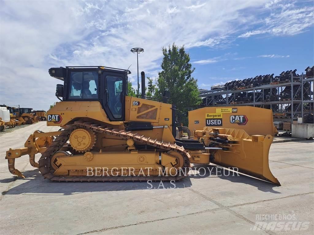 CAT D5 Гусеничные бульдозеры