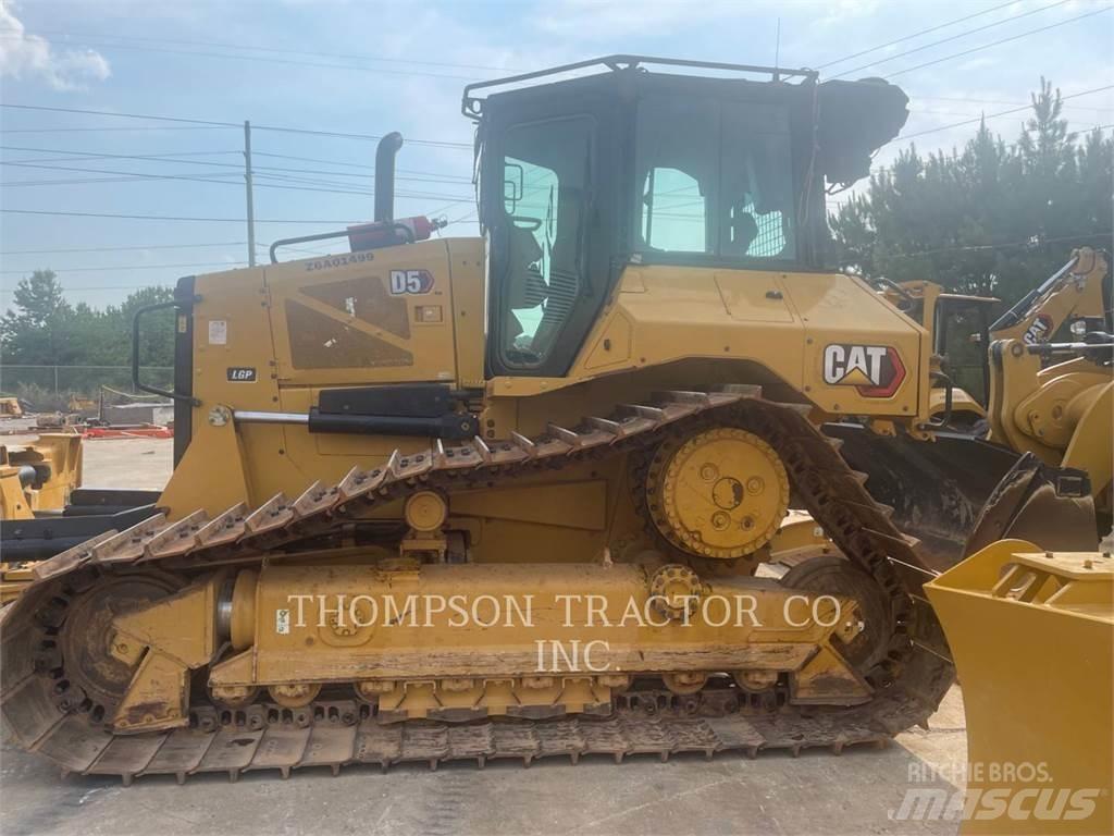 CAT D5 Гусеничные бульдозеры
