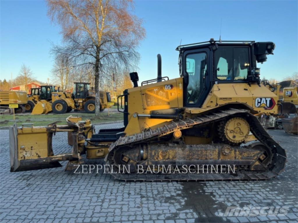 CAT D5 Гусеничные бульдозеры