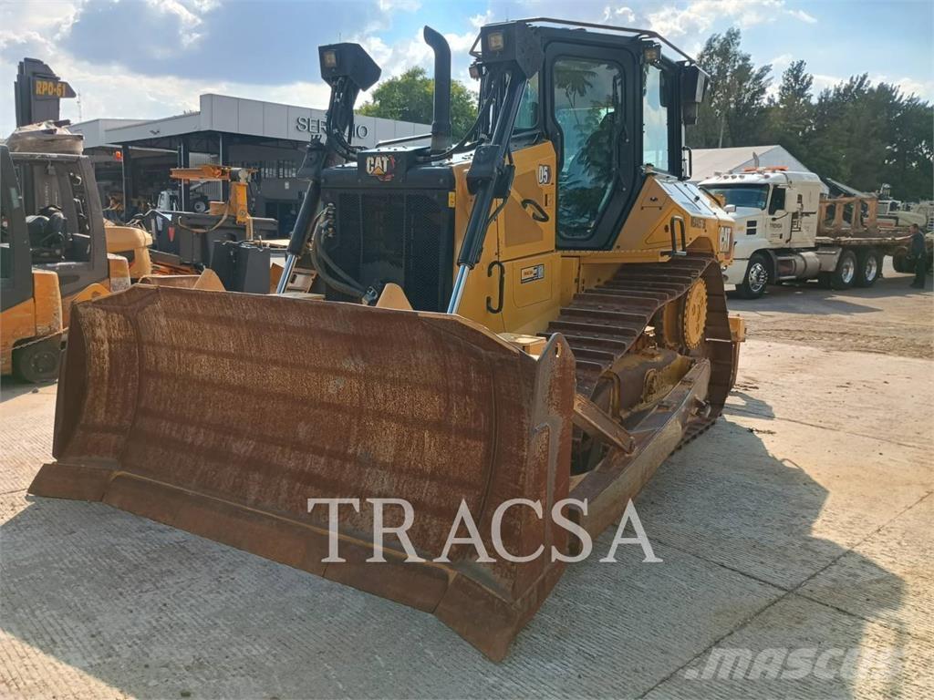 CAT D5 Туристические автобусы