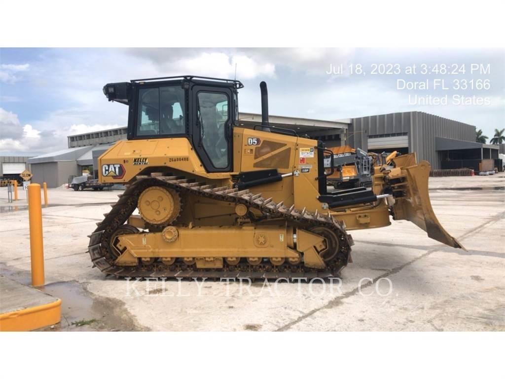 CAT D5 Гусеничные бульдозеры
