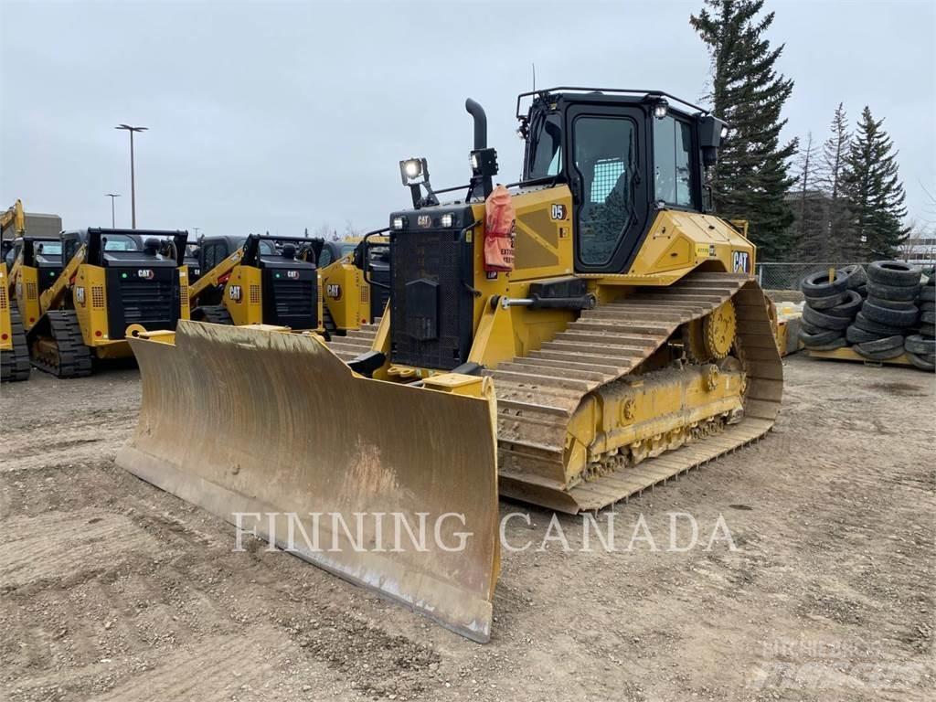 CAT D5-17 Гусеничные бульдозеры