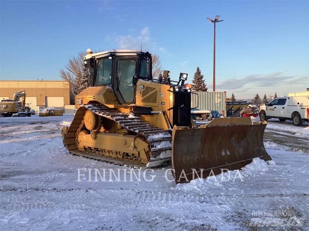 CAT D5-17 Гусеничные бульдозеры