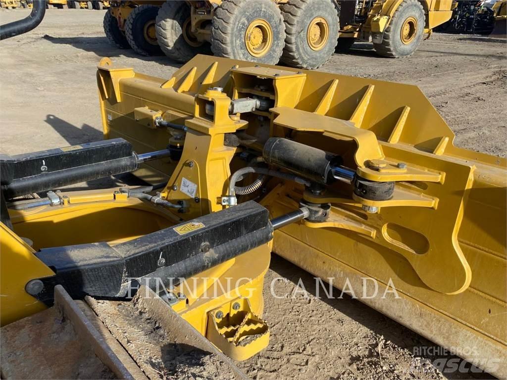 CAT D5-17 Гусеничные бульдозеры