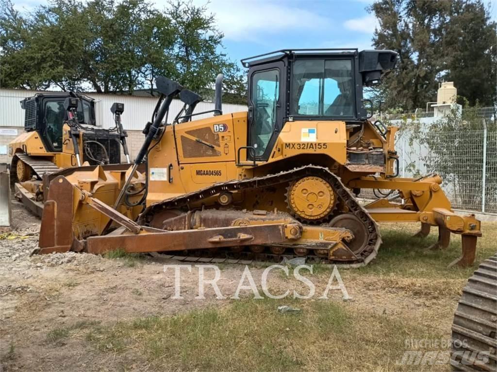 CAT D5-17 Гусеничные бульдозеры