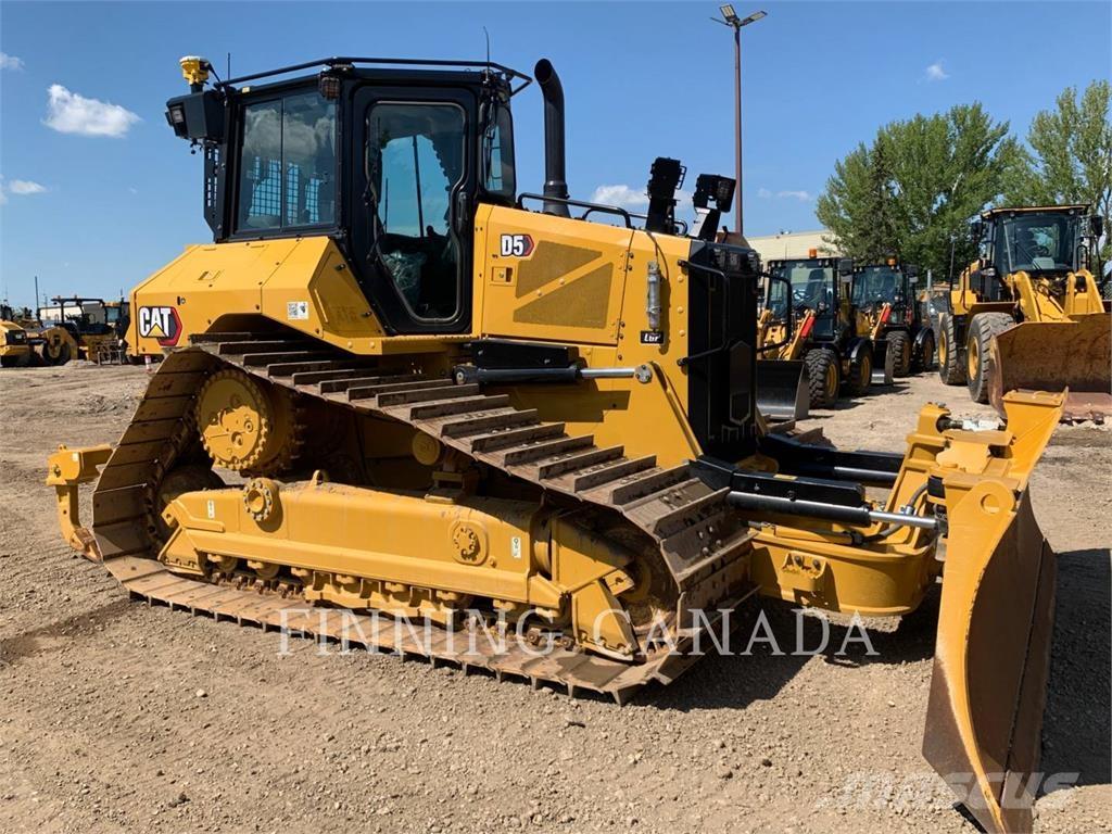CAT D5-17 Гусеничные бульдозеры