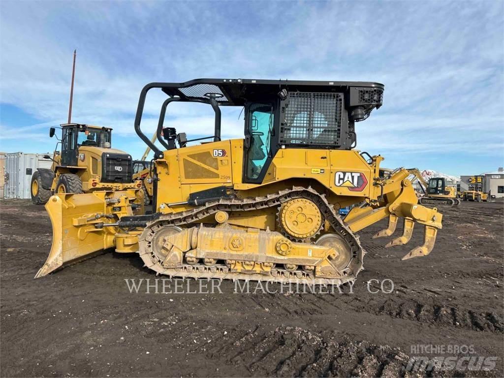 CAT D5-17 XL Гусеничные бульдозеры