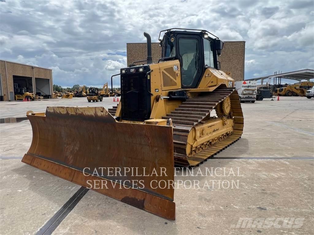 CAT D5-17VP Гусеничные бульдозеры