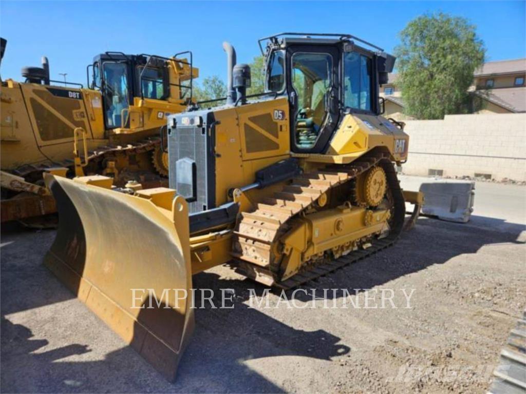 CAT D5-17VP Гусеничные бульдозеры