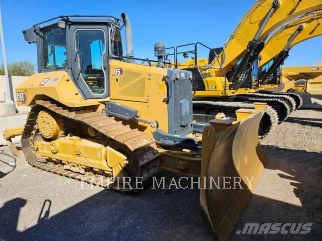 CAT D5-17VP Гусеничные бульдозеры
