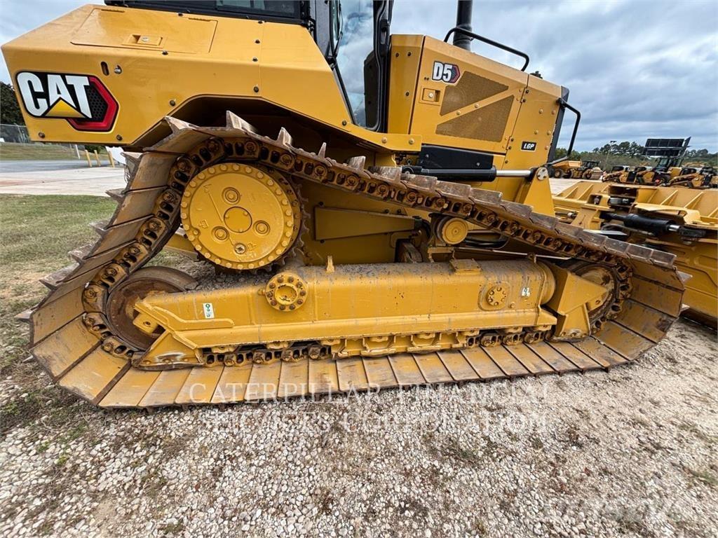 CAT D5-17VP Гусеничные бульдозеры