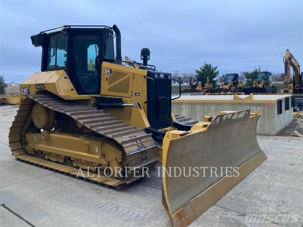 CAT D5-17VPLGP Гусеничные бульдозеры