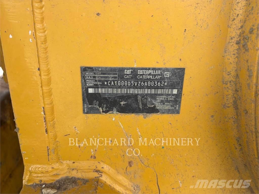 CAT D5 LGP Гусеничные бульдозеры