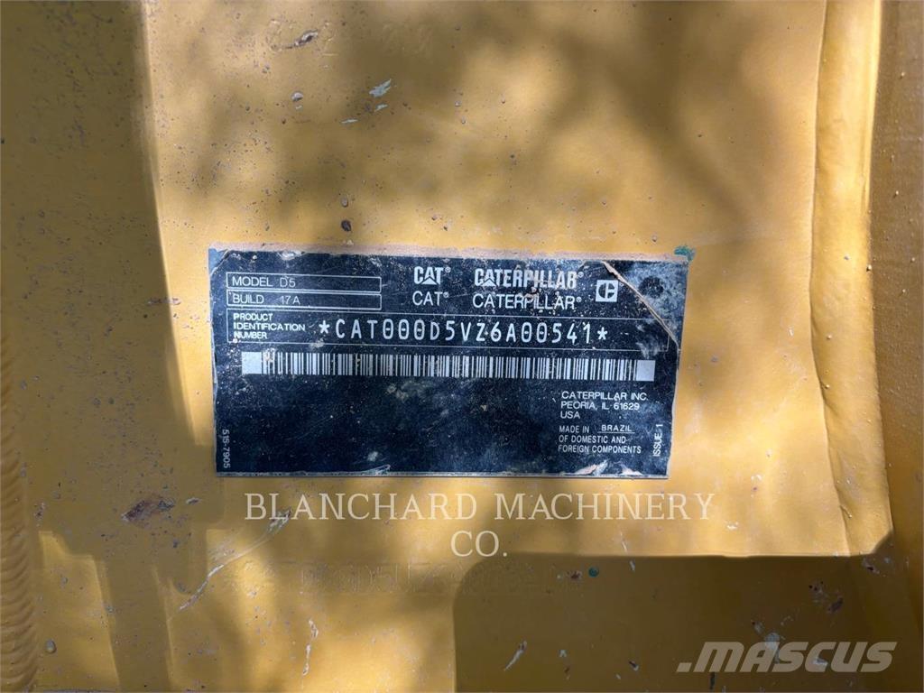 CAT D5- LGP Гусеничные бульдозеры