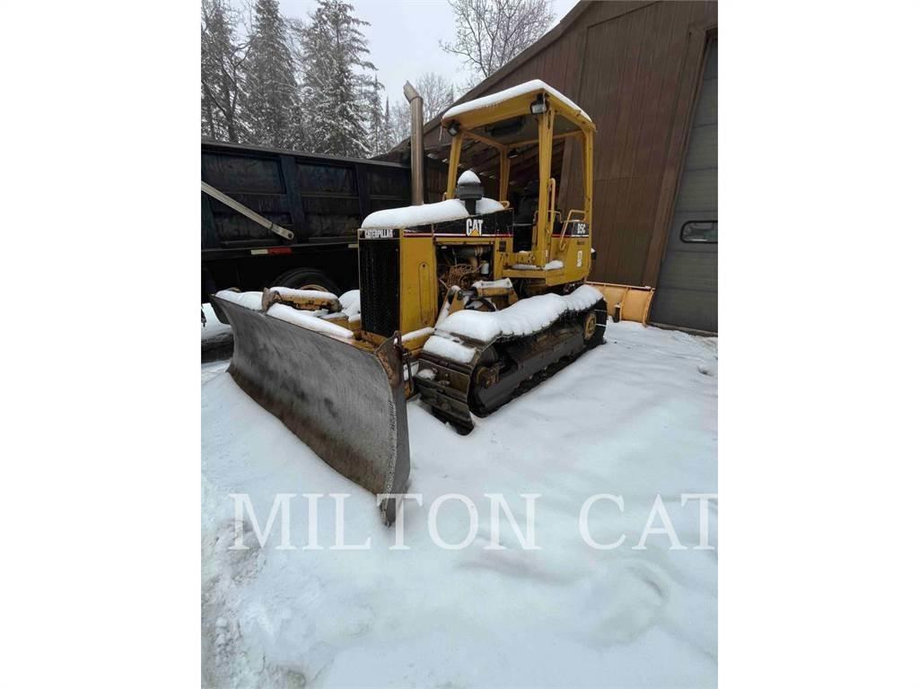 CAT D5CIII Гусеничные бульдозеры