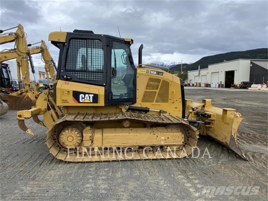 CAT D5K2 Гусеничные бульдозеры