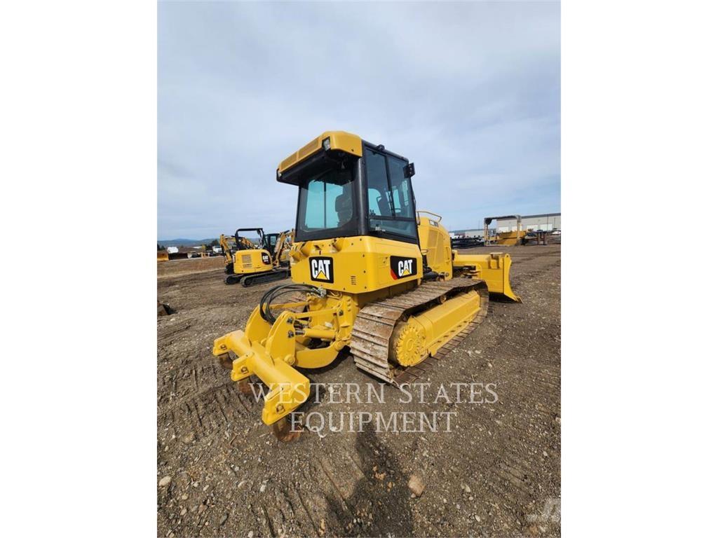 CAT D5K2 Гусеничные бульдозеры