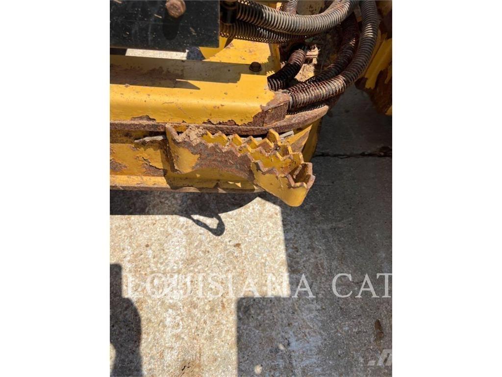 CAT D5K2 LGP Гусеничные бульдозеры