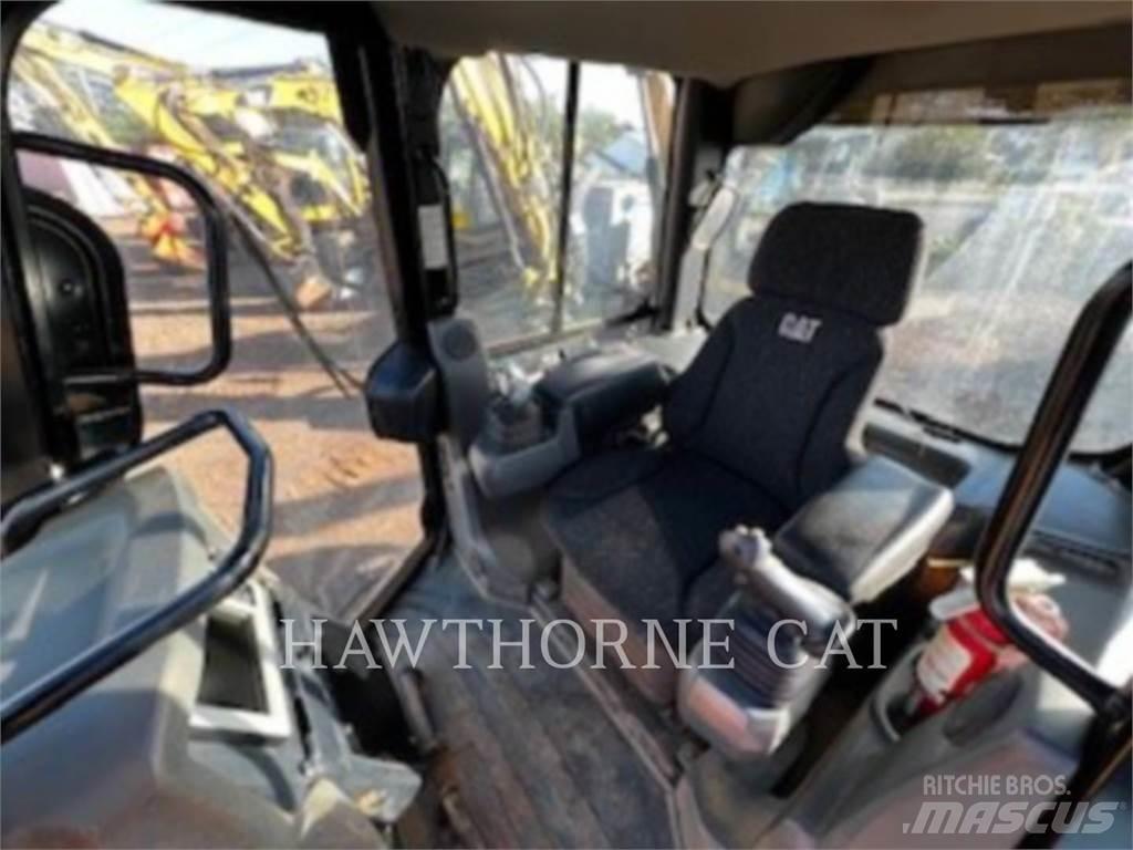 CAT D5K2 XL Гусеничные бульдозеры