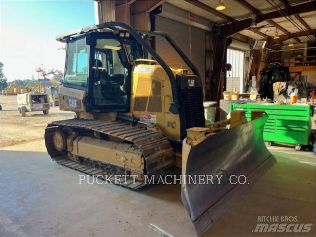 CAT D5K2LGP Гусеничные бульдозеры