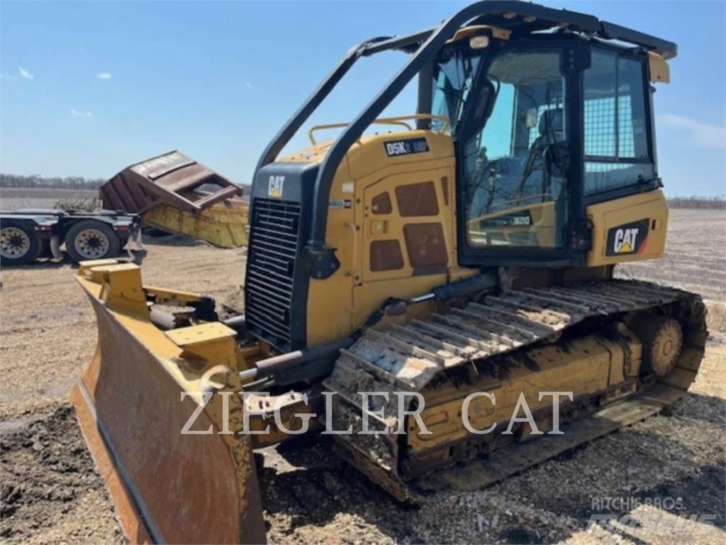 CAT D5K2LGP Гусеничные бульдозеры