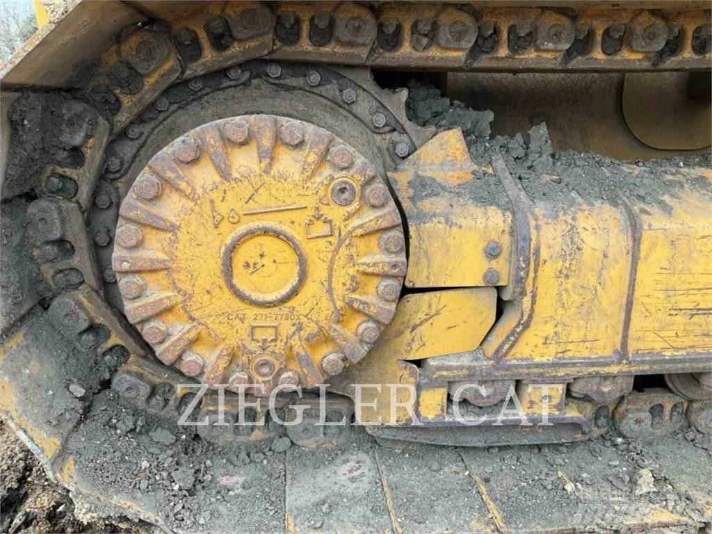 CAT D5K2LGP Гусеничные бульдозеры