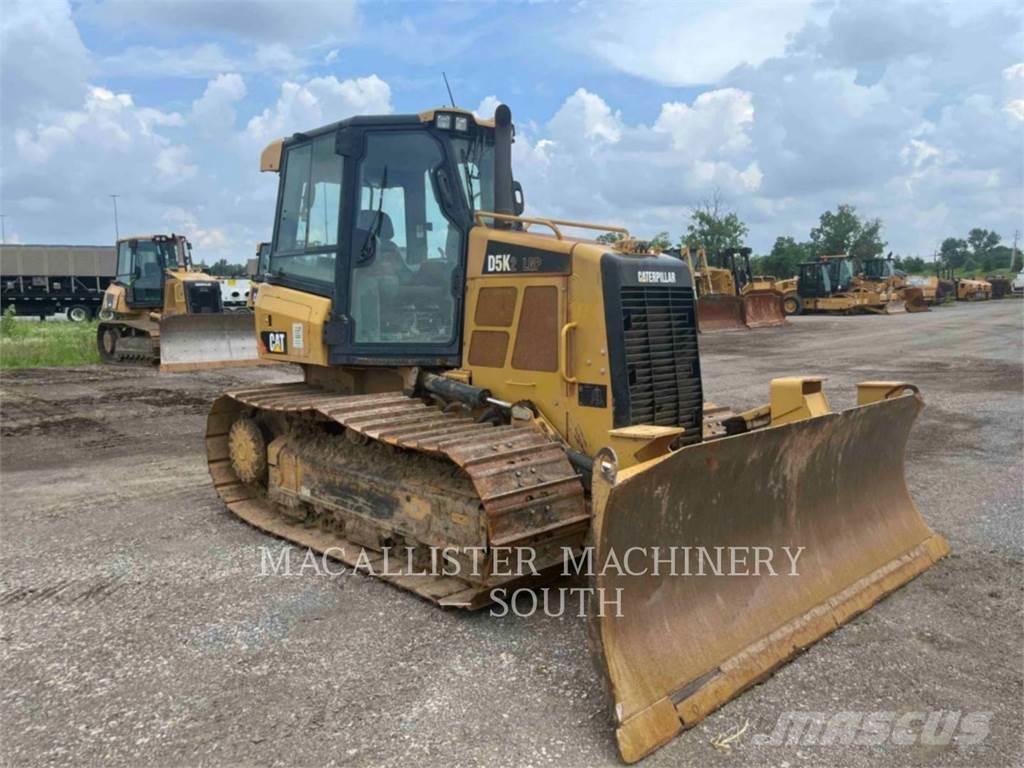CAT D5K2LGP Гусеничные бульдозеры