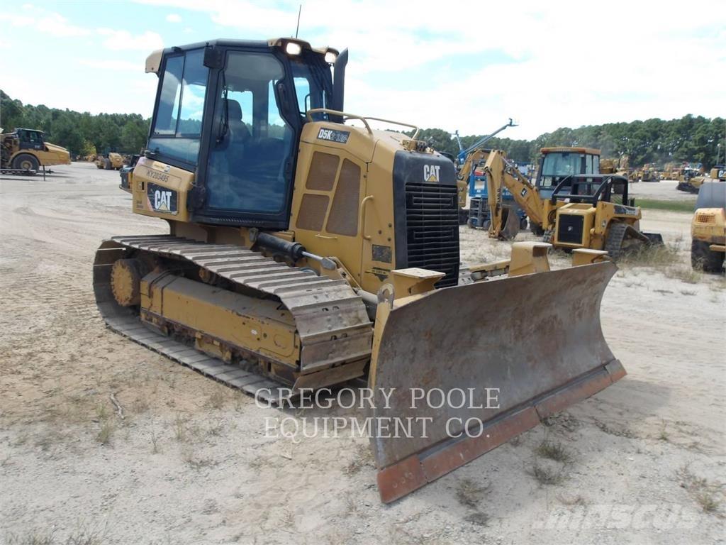 CAT D5K2LGP Гусеничные бульдозеры
