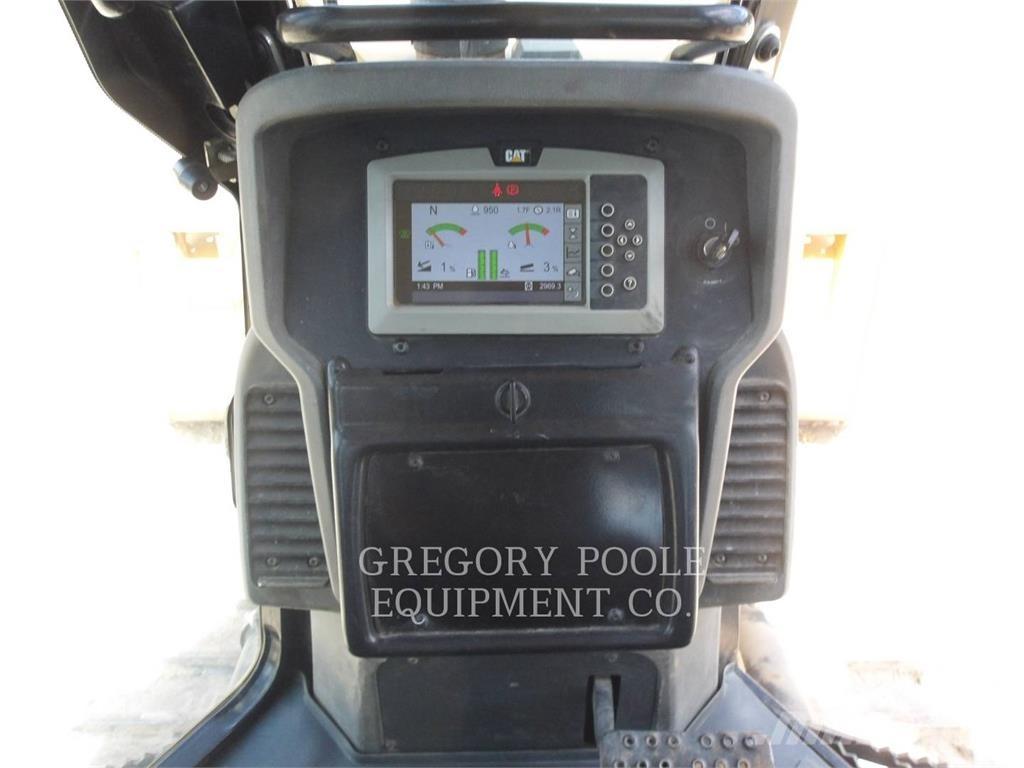 CAT D5K2LGP Гусеничные бульдозеры