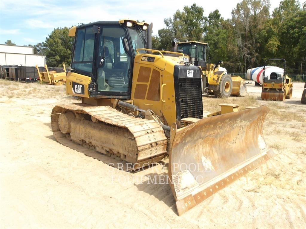 CAT D5K2LGP Гусеничные бульдозеры