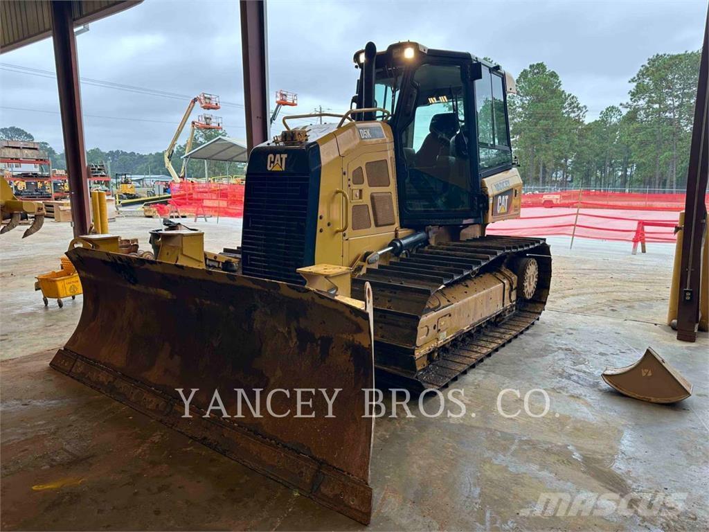 CAT D5K2LGP Гусеничные бульдозеры