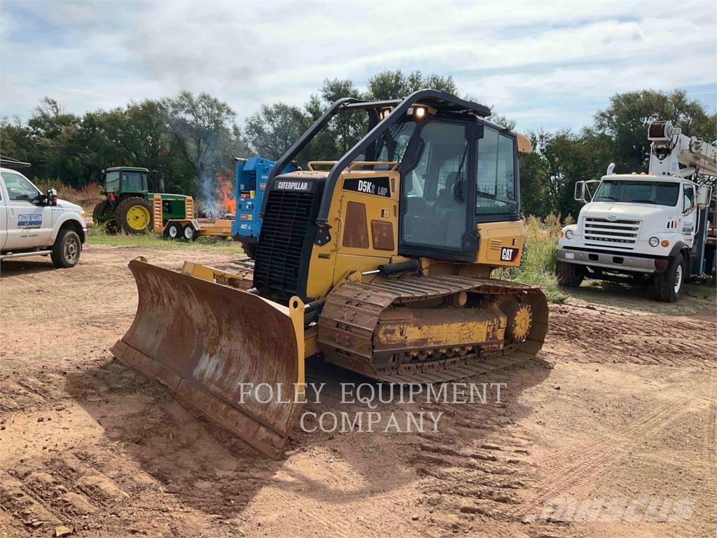 CAT D5K2LGP Гусеничные бульдозеры