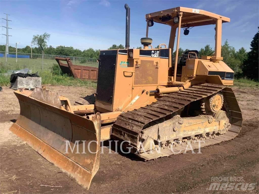 CAT D5ML Гусеничные бульдозеры