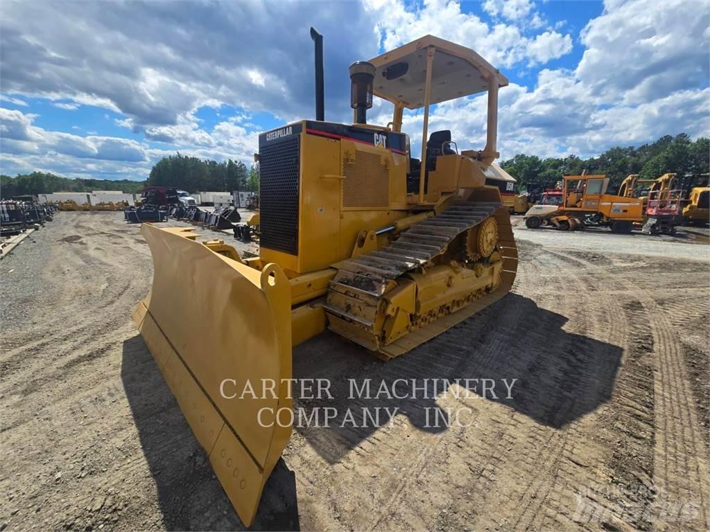 CAT D5MXL Гусеничные бульдозеры