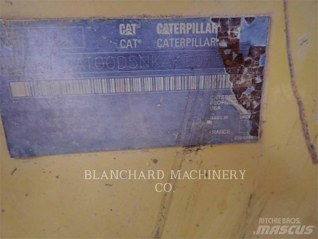 CAT D5NLGP Гусеничные бульдозеры
